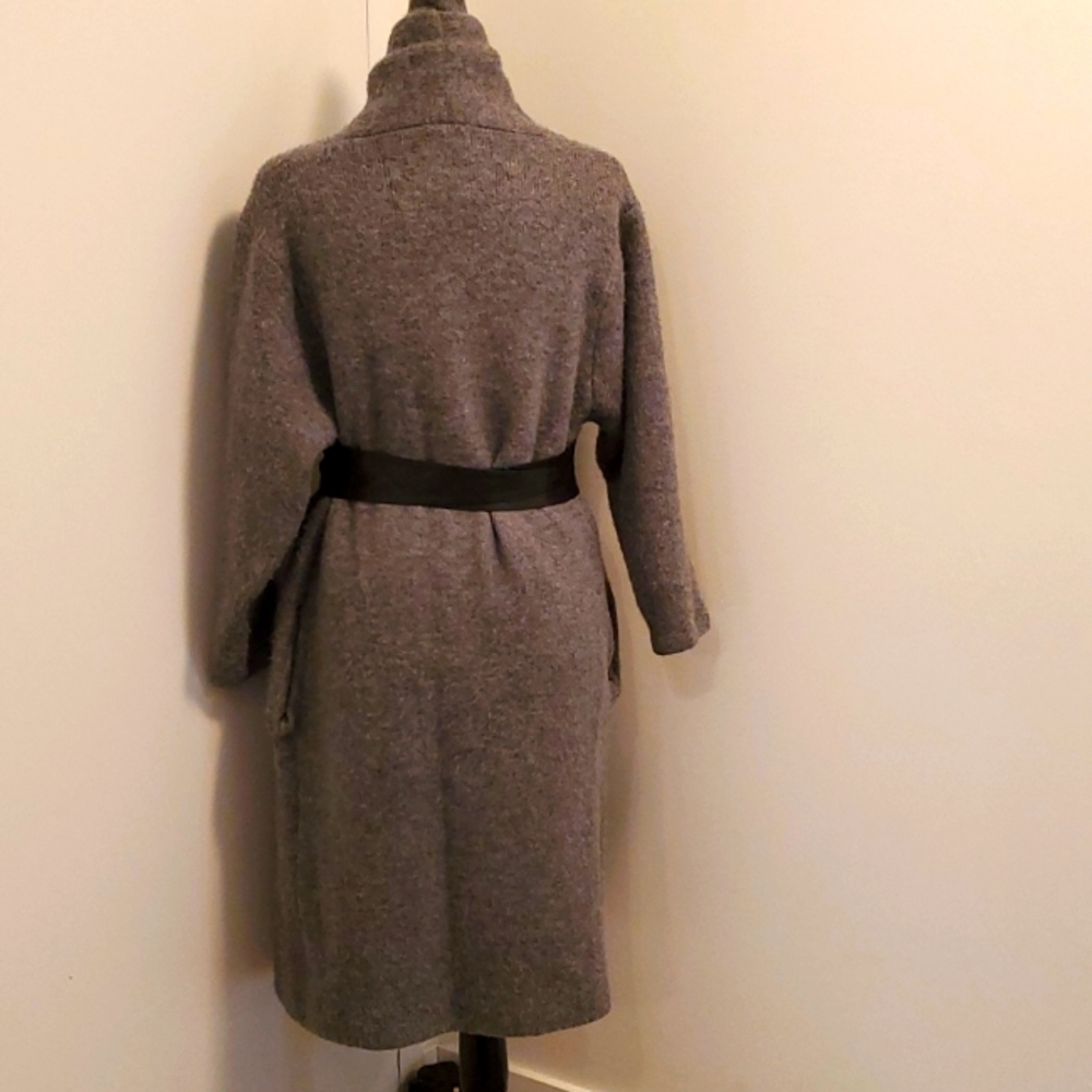 Duster - Picture 4 of 4